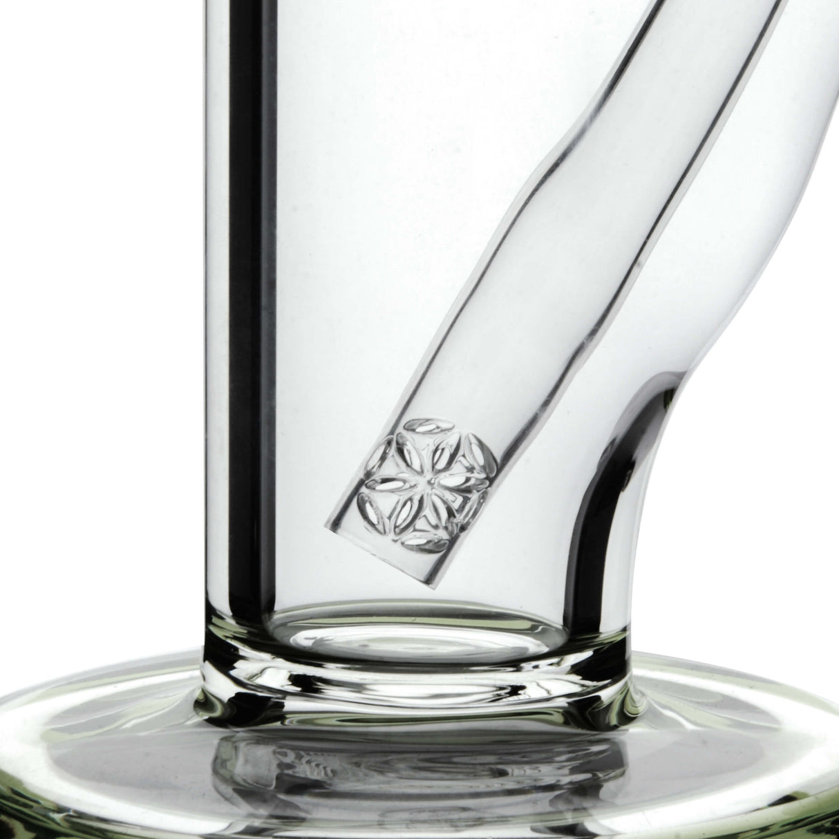 Close-up of Calibear Sol Straight Tube bong with heavy wall clear glass and intricate detailing