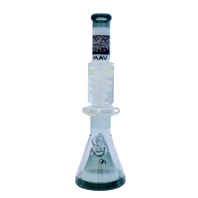 MAV Glass 16" Beaker with Reversal Wig Wag Design and Freezable Coil, Front View