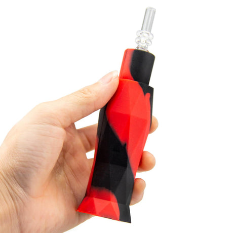 PILOT DIARY Silicone Nectar Collector Kit in Hand - Red and Black with Glass Tip