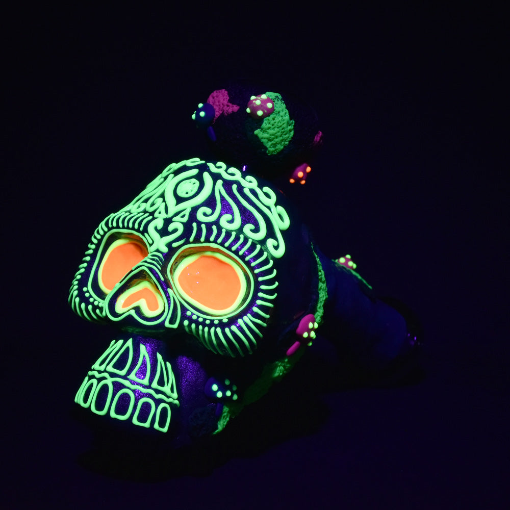 Pulsar Voodoo Skull Bubbler Pipe glowing in dark, 8" borosilicate glass, 19mm female joint