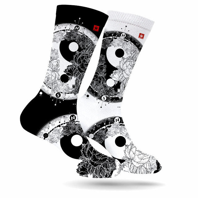 StonerDays Yin Yang Socks featuring UV reactive design, available in sizes Medium and Large